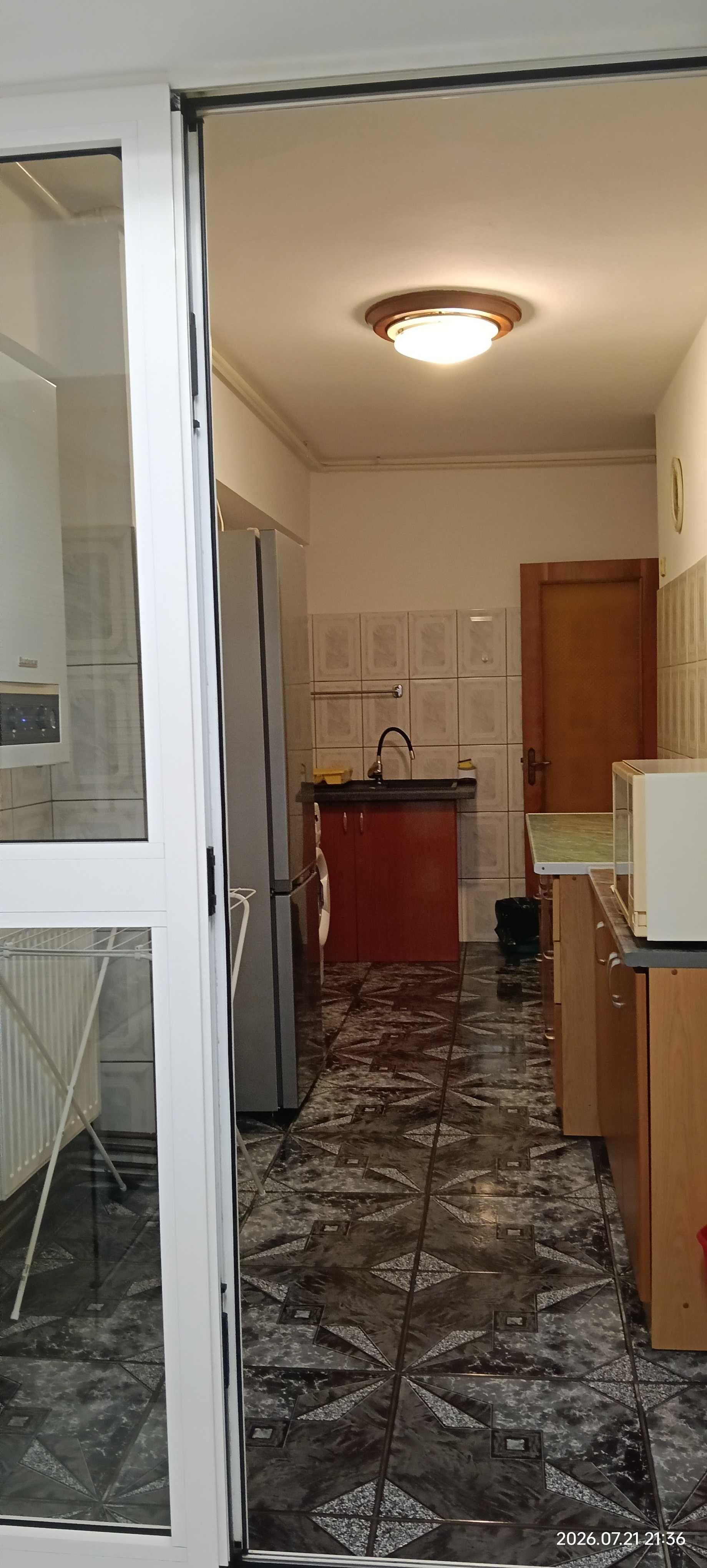 Cazare la mare langa plaja apartament 3 camere Constanta Faleza Nord - imagine 1