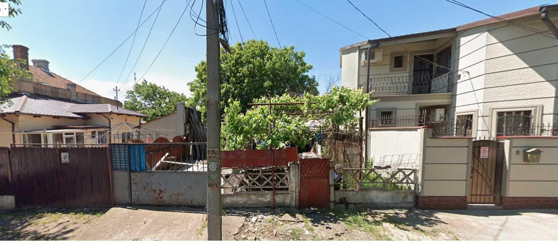 Teren 228 m2 + Casa demolabila Constanta