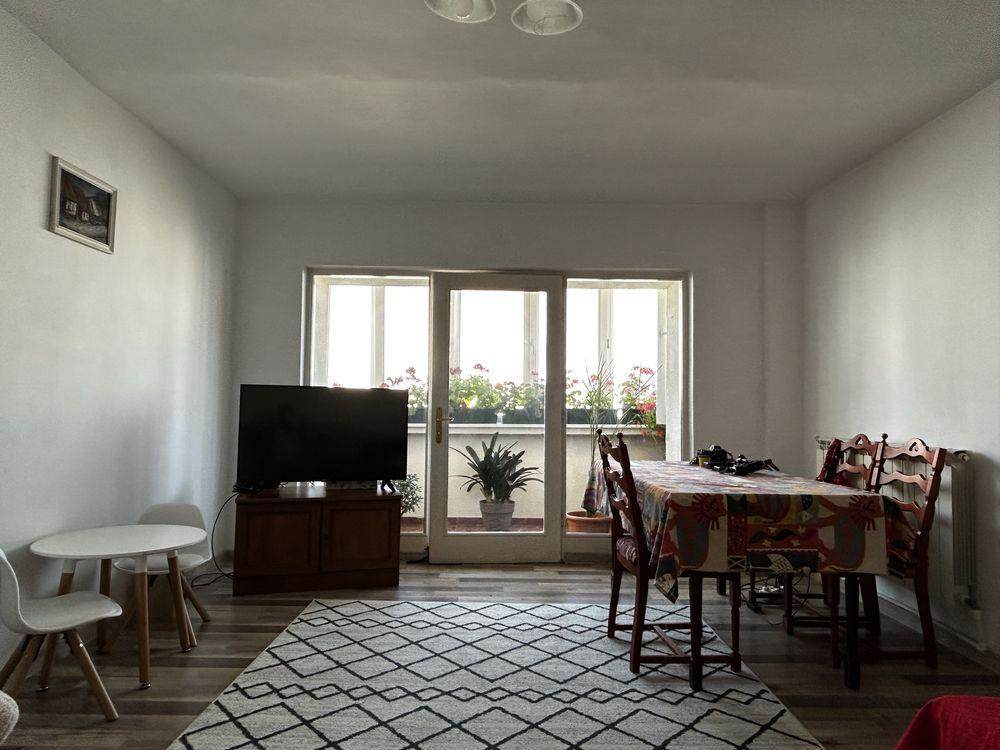 Apartament 4 camere Constantin Roman Vivu