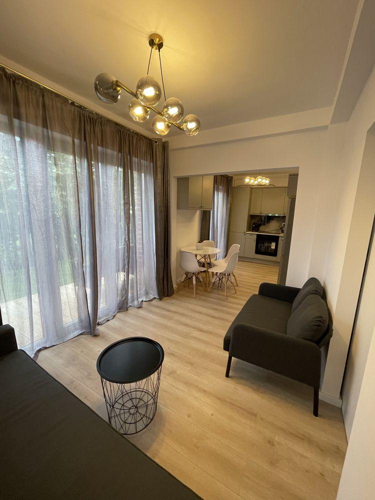 Casa noua la cheie 4 camere,terasa circulabila, gradina, parcare, privat