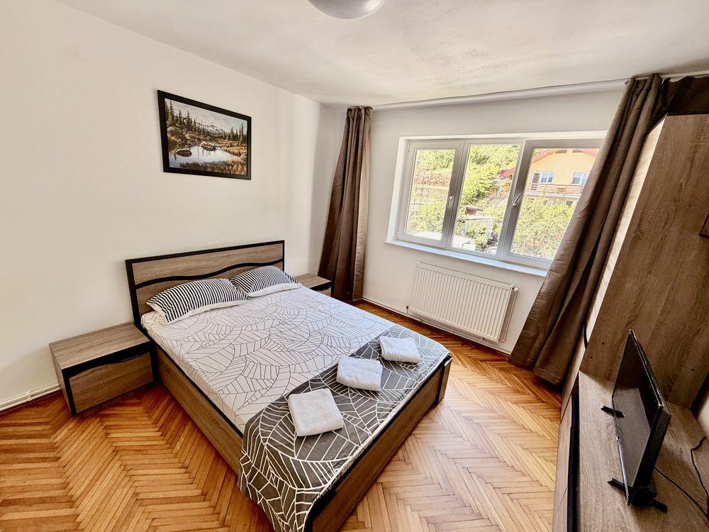 De închiriat – Apartament 2 camere, complet mobilat și utilat