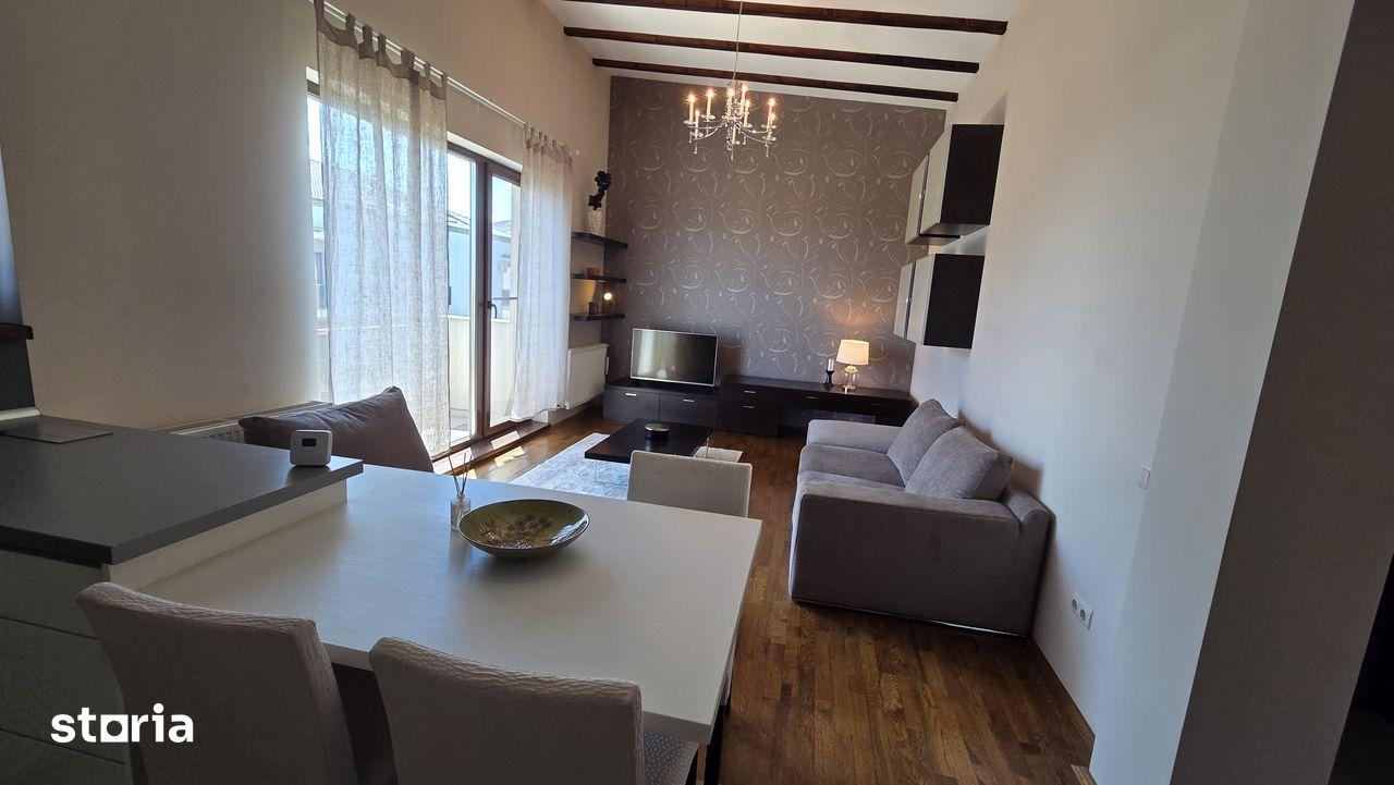Apartament 3 camere de închiriat, 2 balcoane și AC