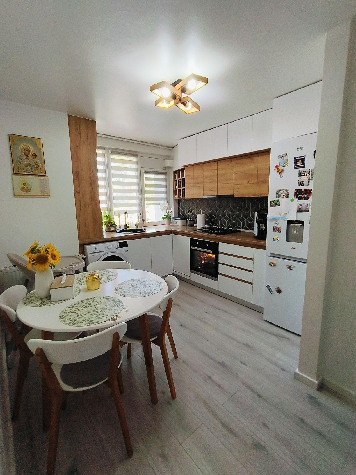 Vând apartament cu 3 camere ,Zona Tudor - imagine 1