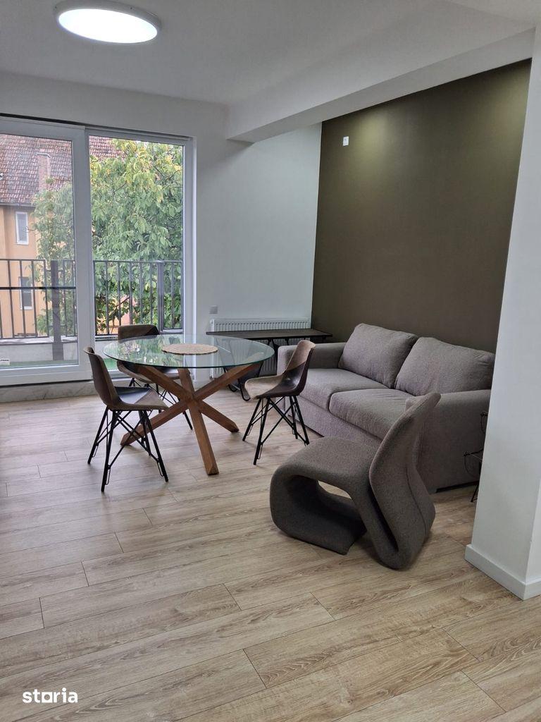 Proprietar vând apartament 3 camere - imagine 1