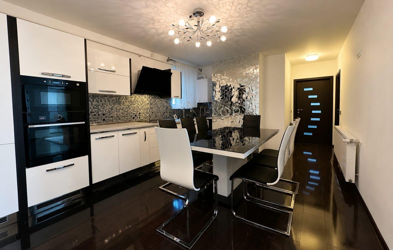 Apartament cu 3 camere de închiriat - imagine 1