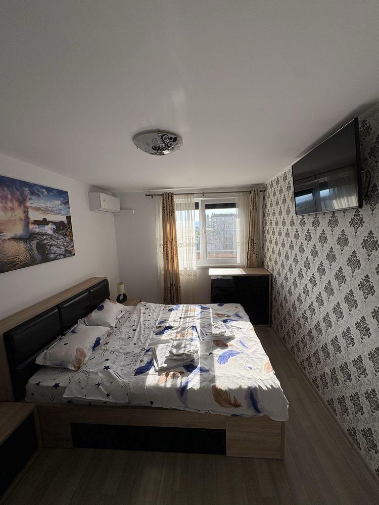 Inchiriez apartament