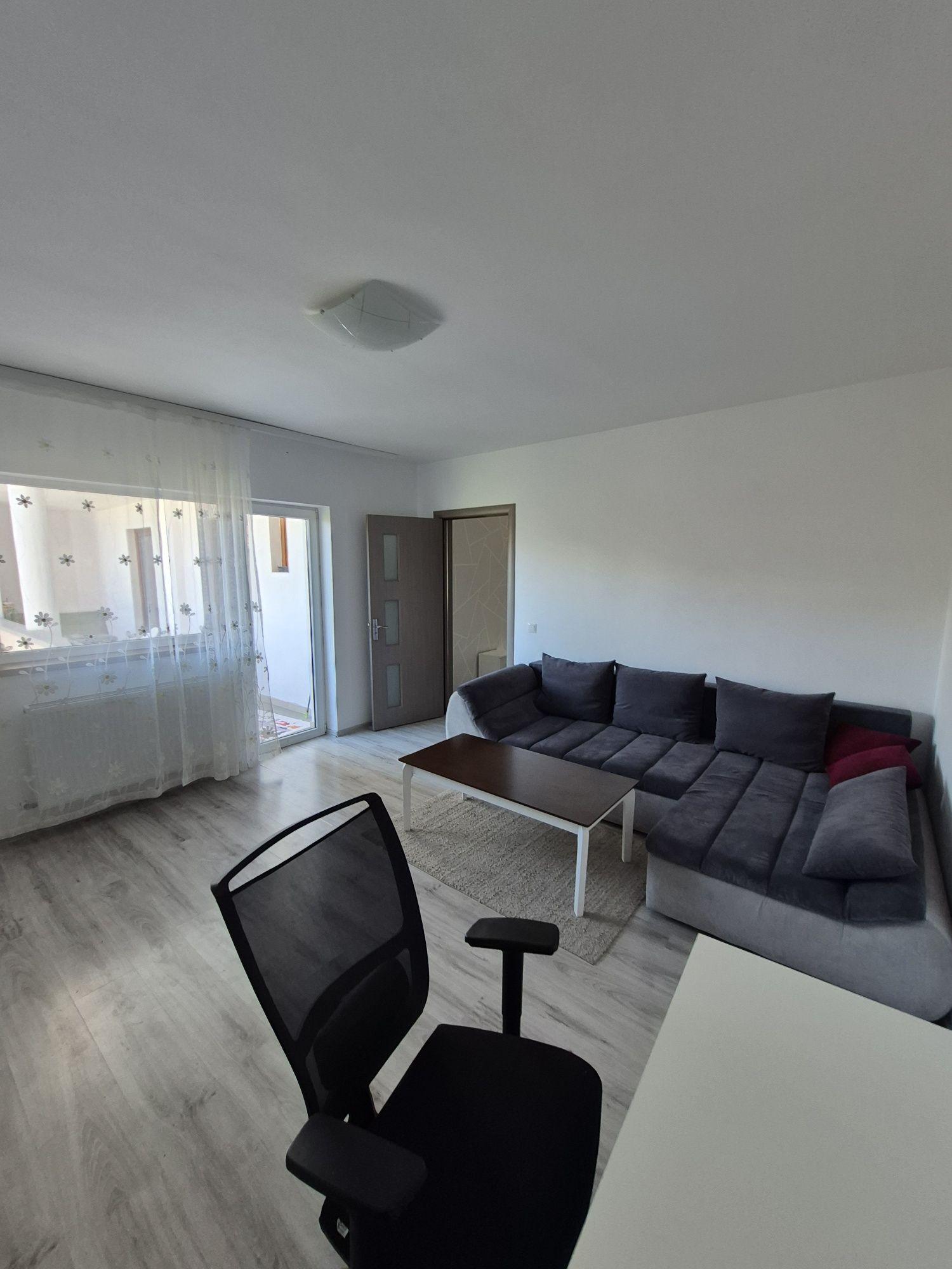 Inchiriez apartament 4 camere centrul istoric