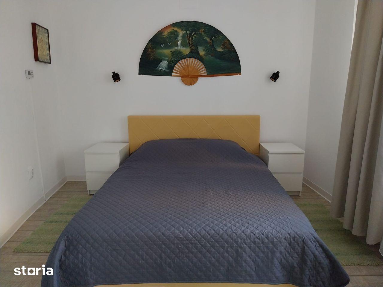 Casă de închiriat, 2 camere, Schei - Str. Pajistei