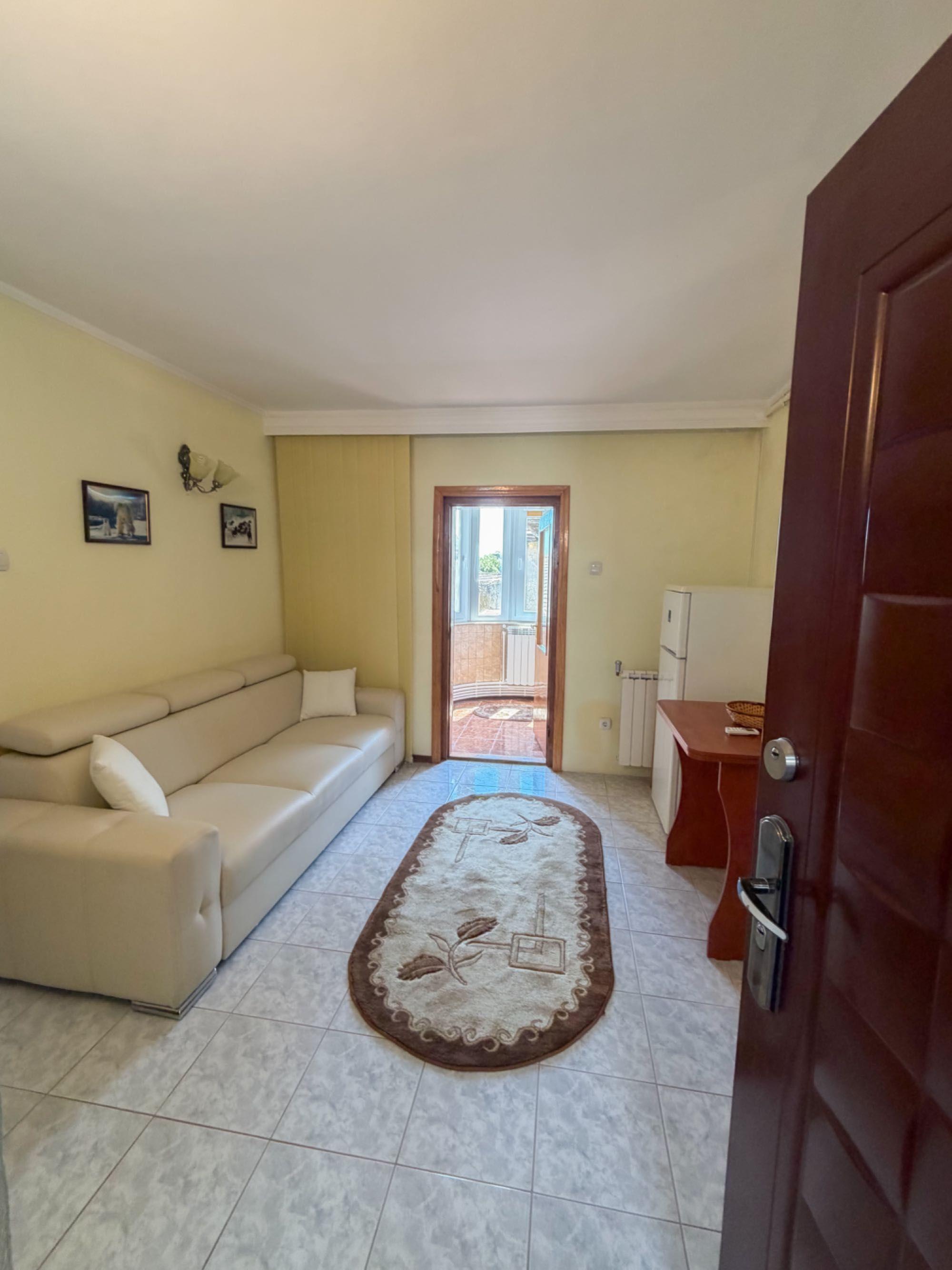 Proprietar Vand Garsoniera - imagine 1