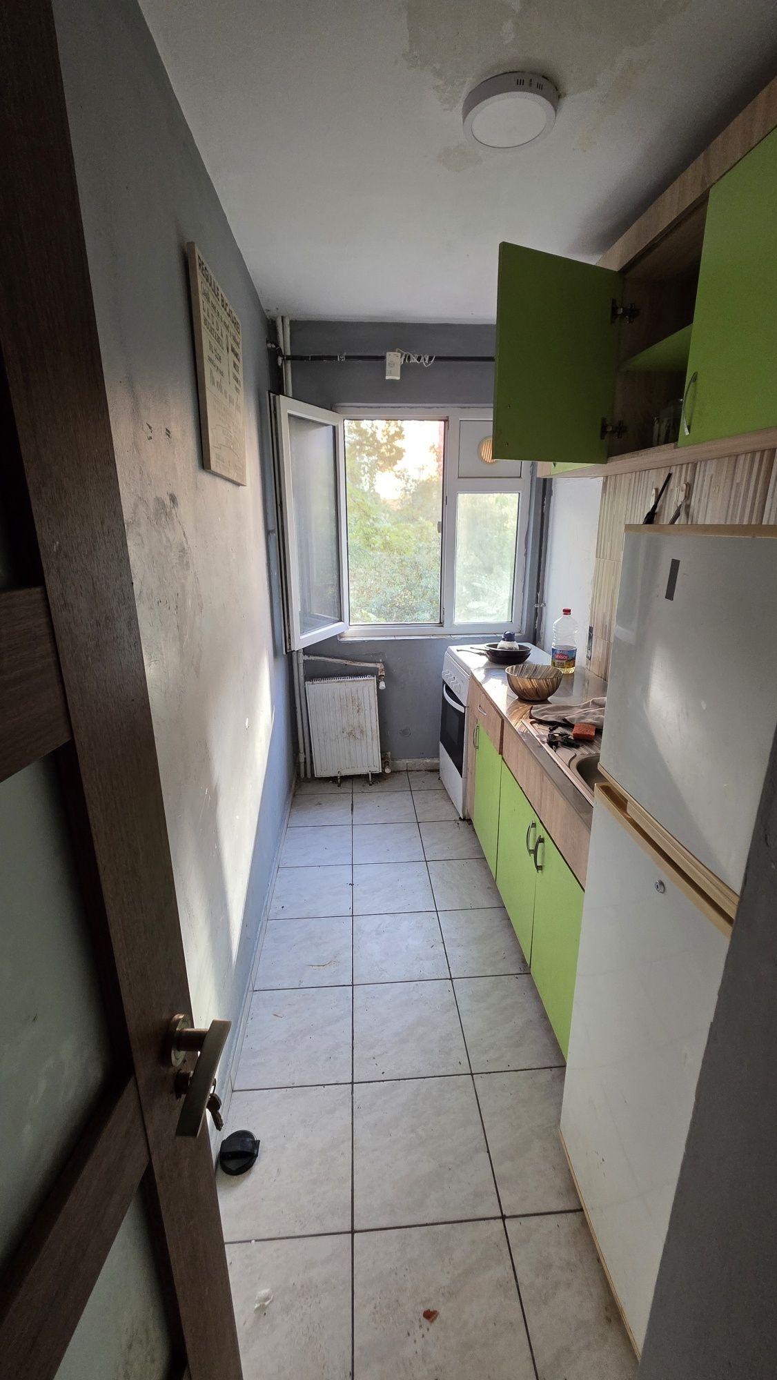Vând apartament in zona KM 5 Constanța