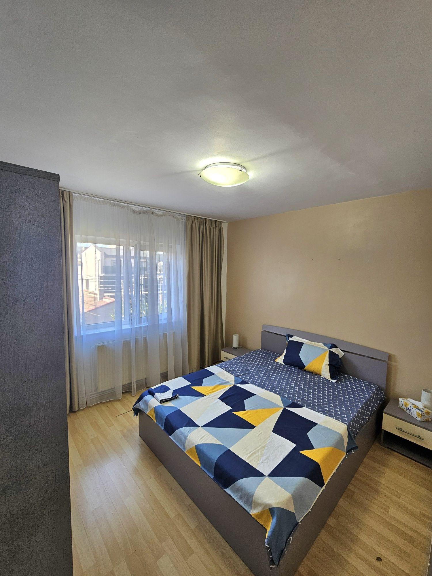 Cazare Faleza Nord, Apartament 2 camere, etajul 2, la 100 m de plajă