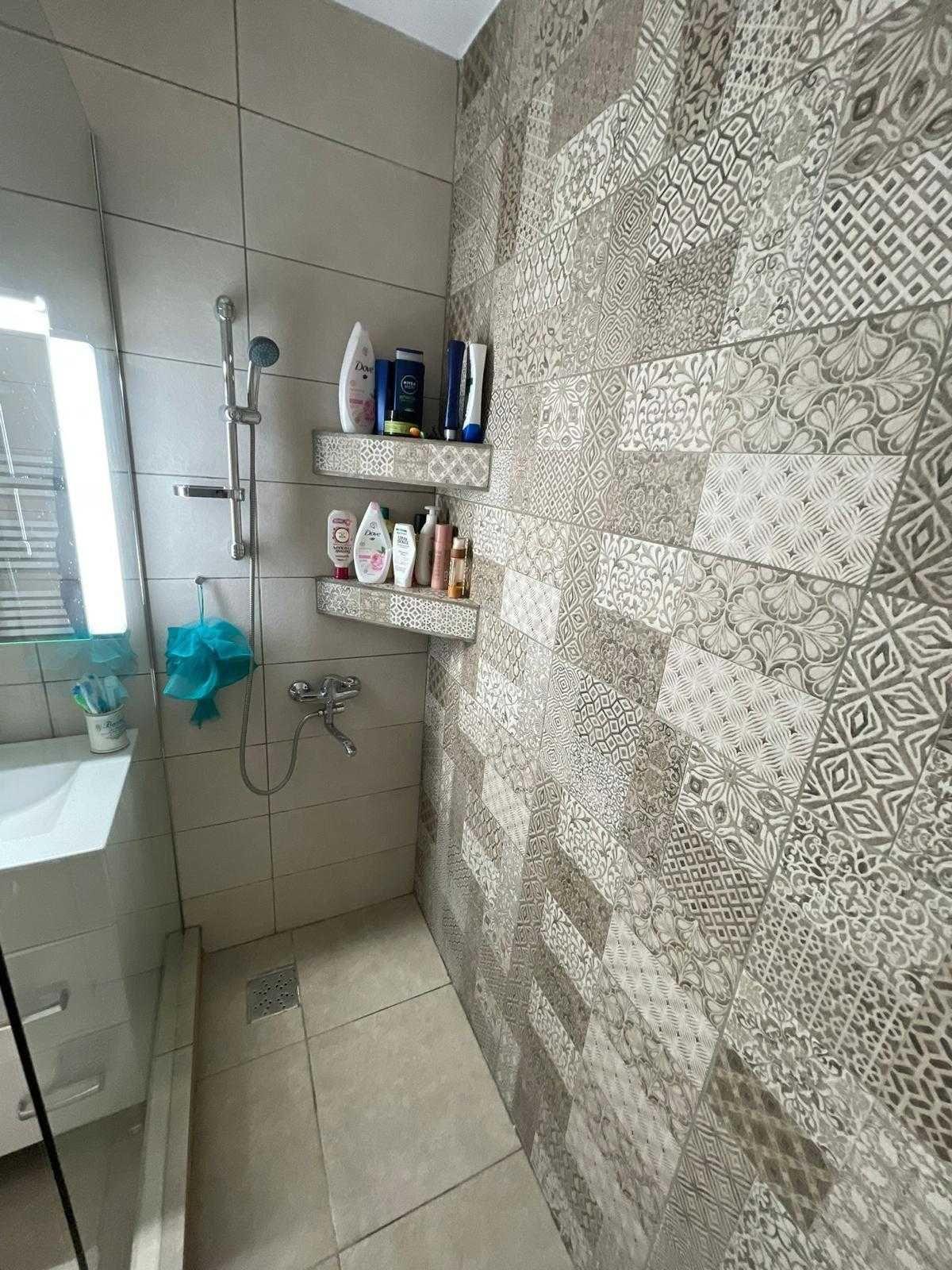 Închirieri apartament - imagine 1