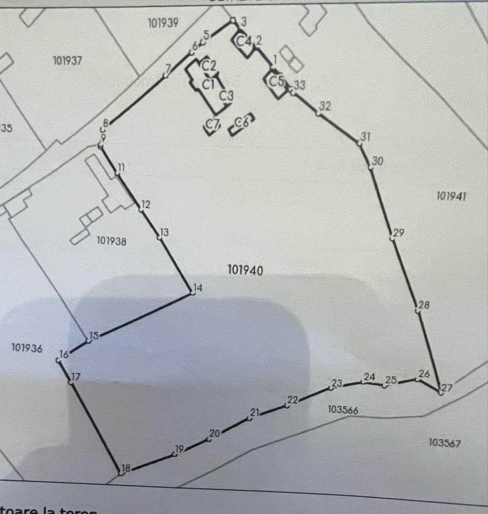Casa cu anexe si teren intravilan