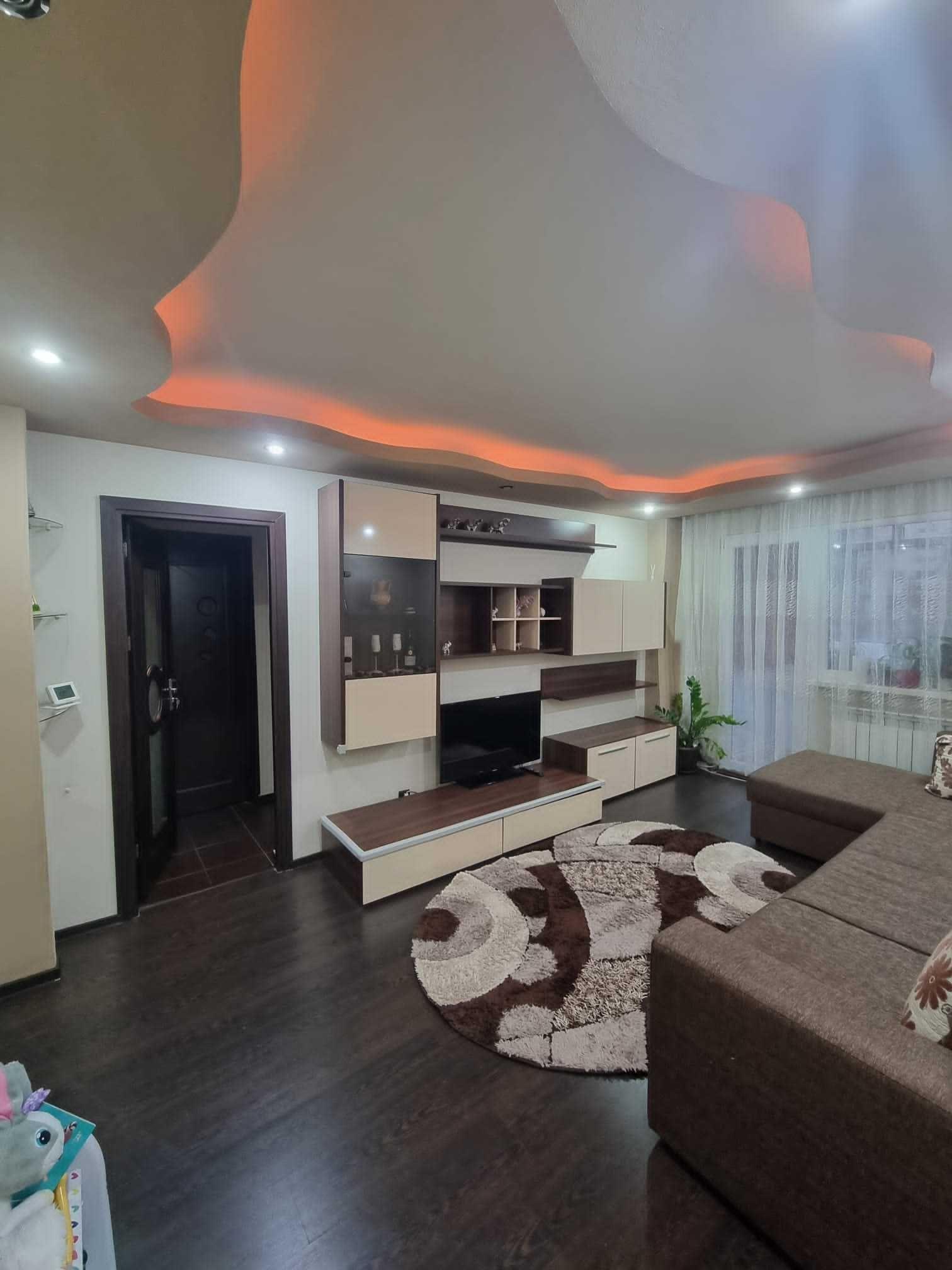 Apartament 3 camere et 1, Craiovita Noua,bulevard Oltenia