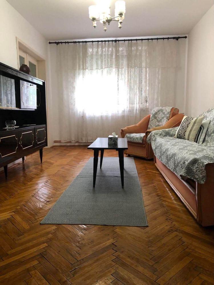 Apartament de inchiriat