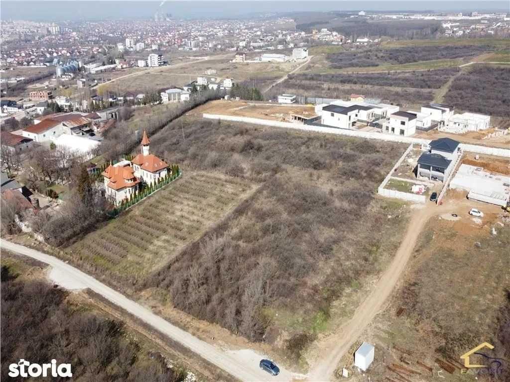 Vand teren Curtea Regala