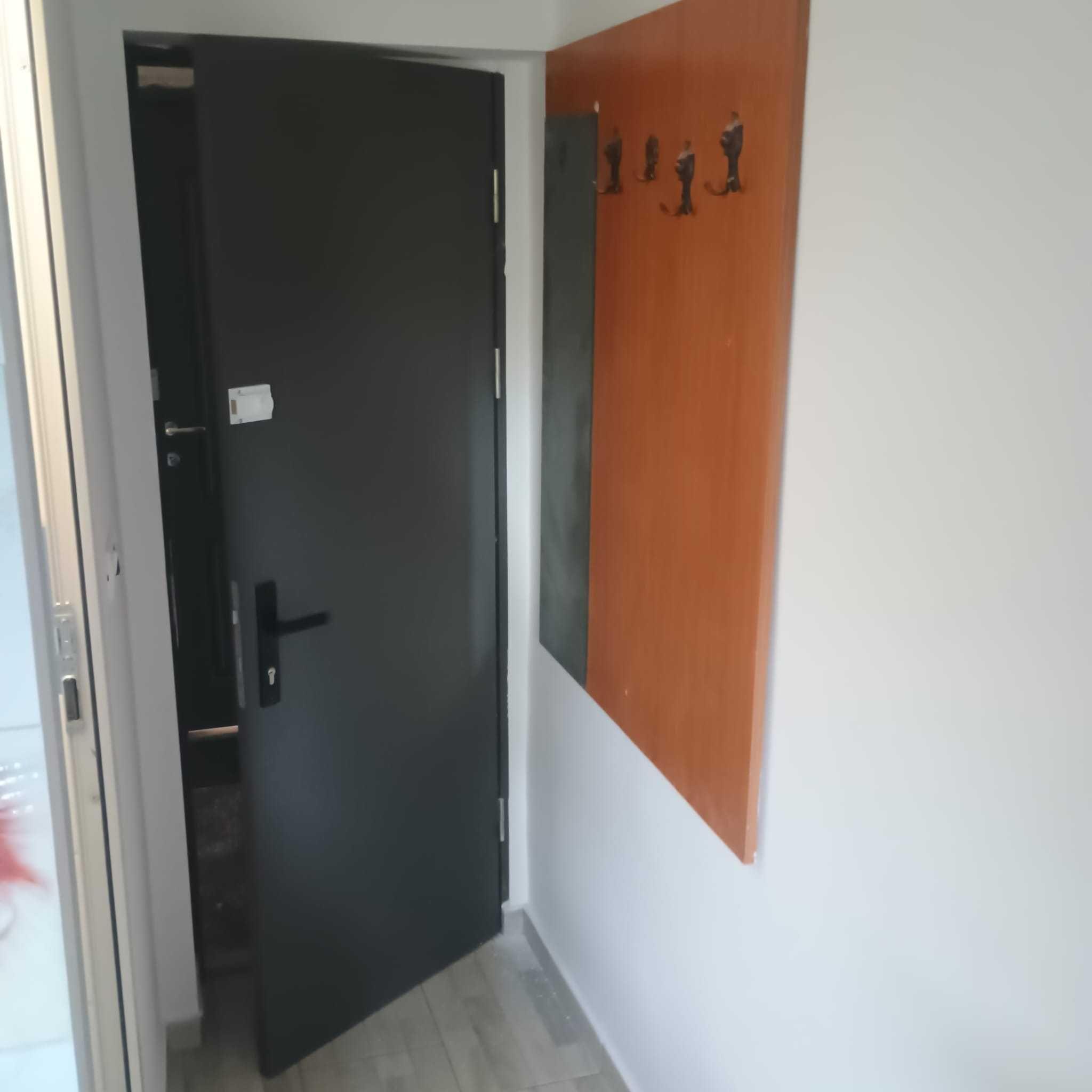 Vand garsoniera, SC 15 MP, SU 12 MP, Mobilata, Strada Aluminei 37 A - imagine 1