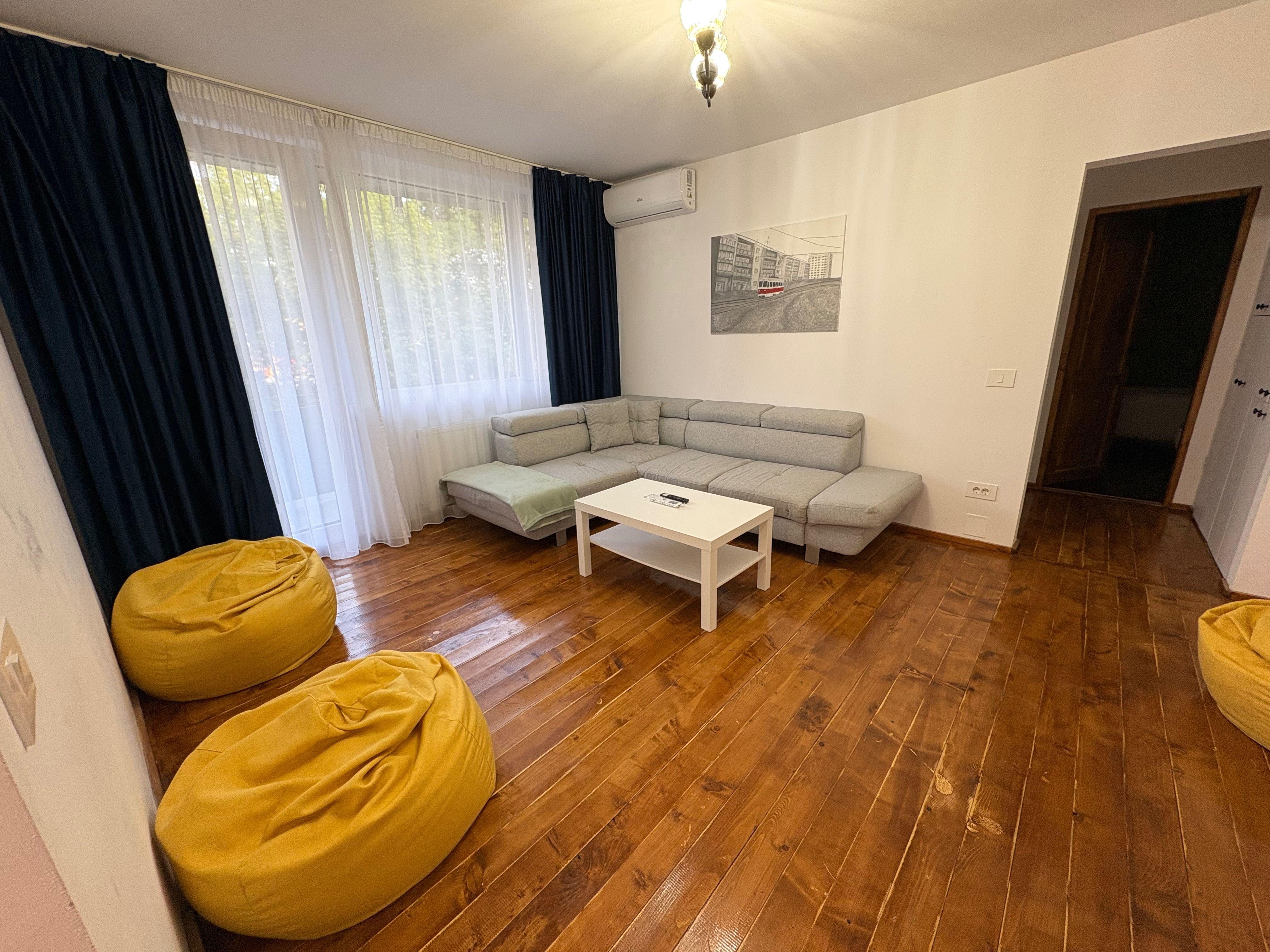 Apartament de vanzare - imagine 1