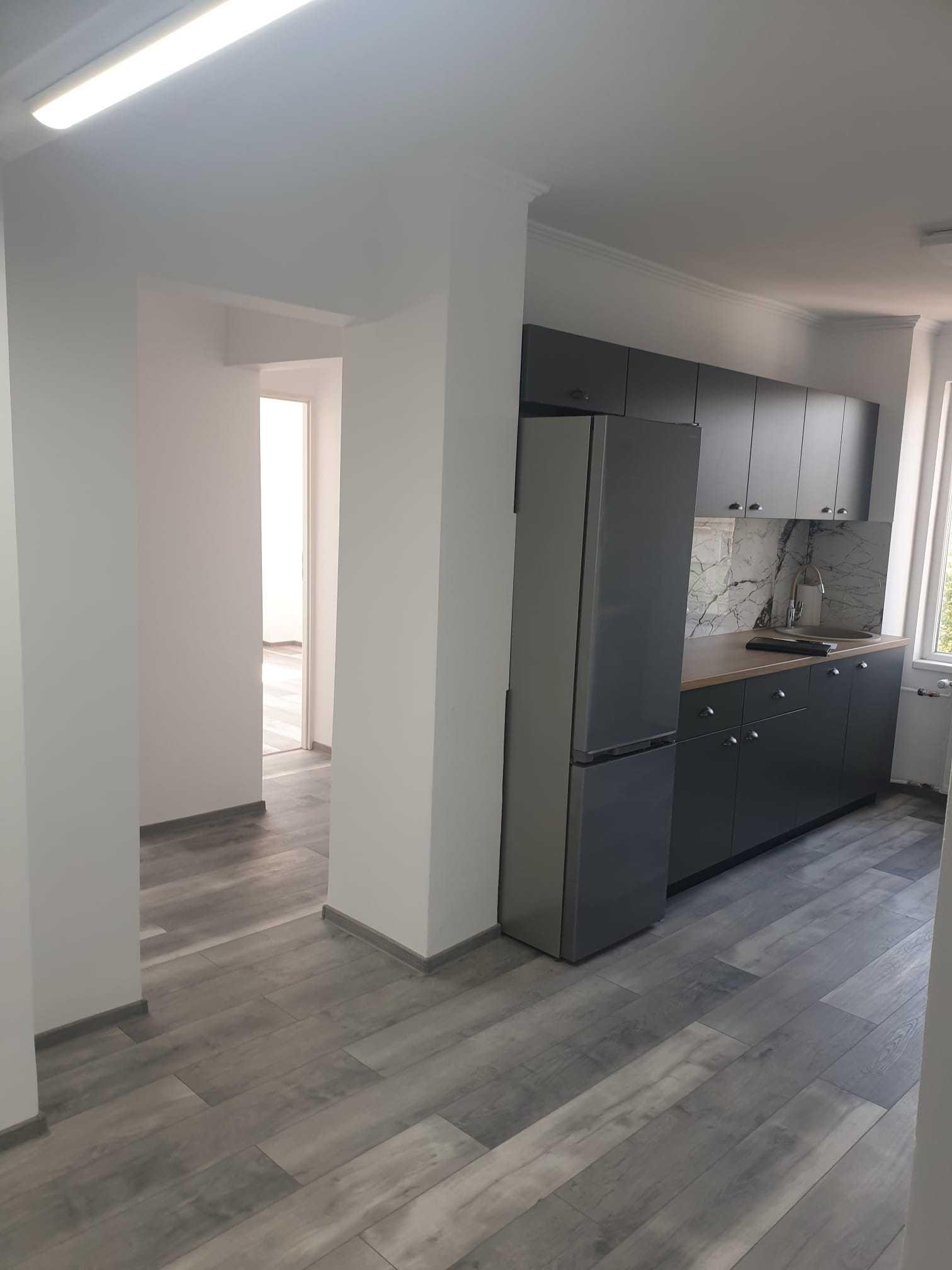De vanzare apartament 3 camere in Oradea - imagine 1