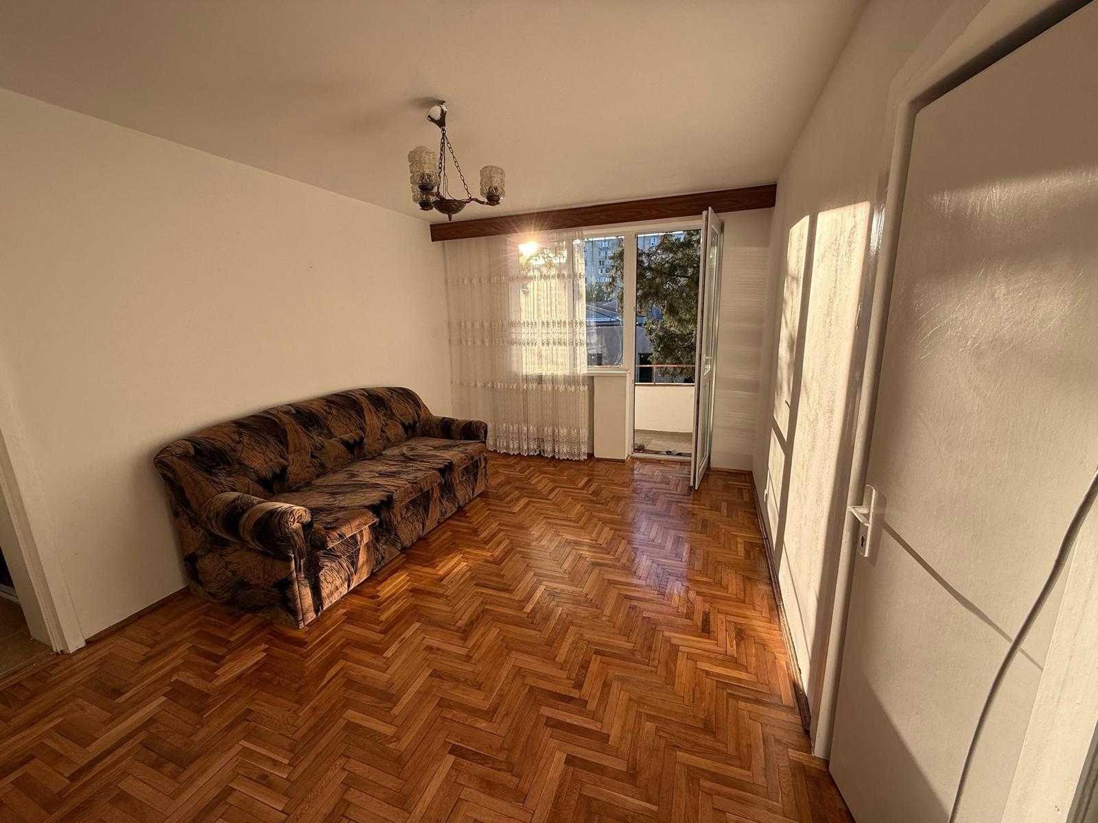 apartament 3 camere, proprietar, contract, str Aluminei 51 - imagine 1