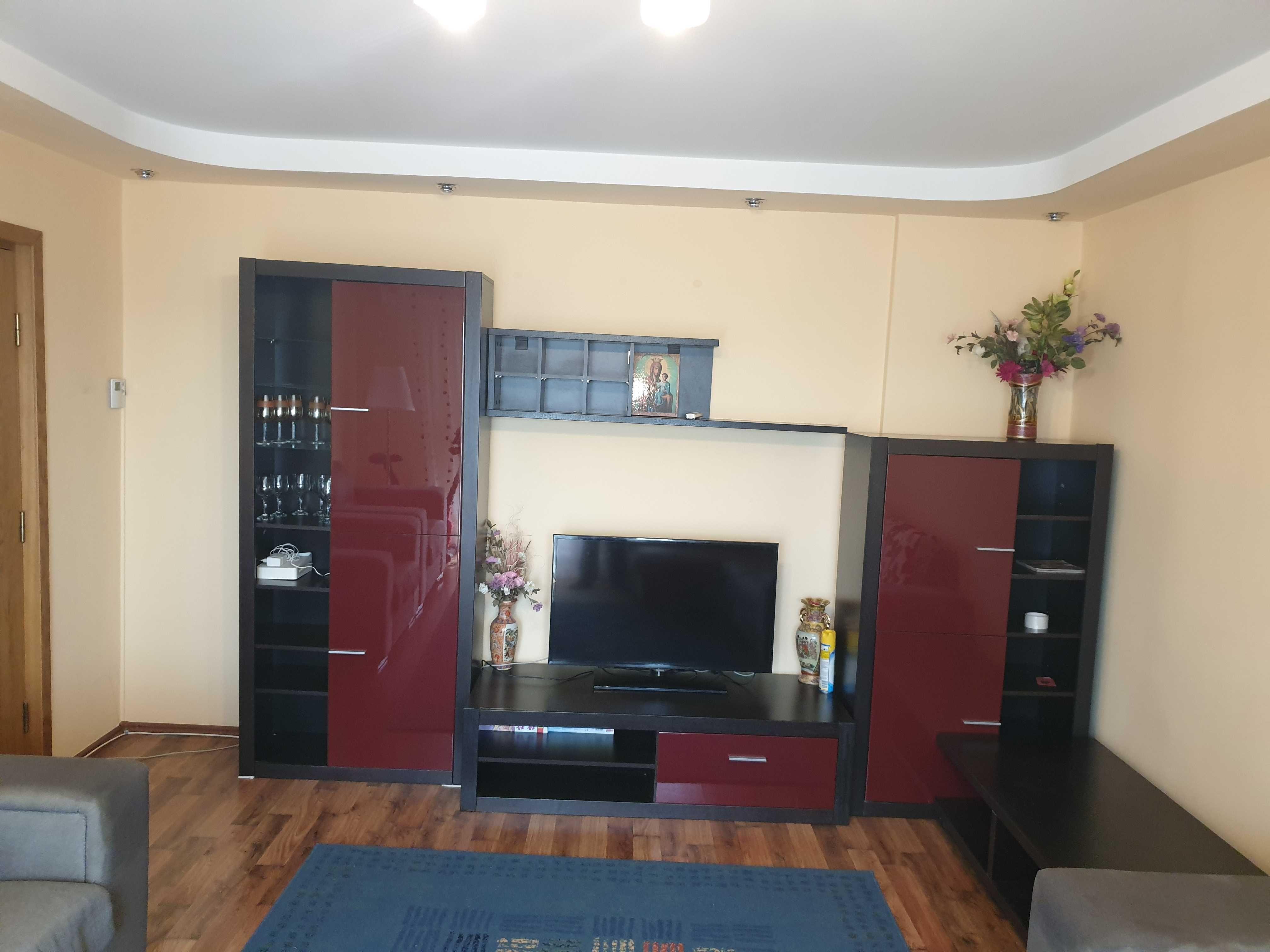 Inchiriez apartament 3 camere zona Cantacuzino