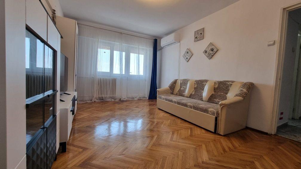 Se închiriază doar pe teren lung
