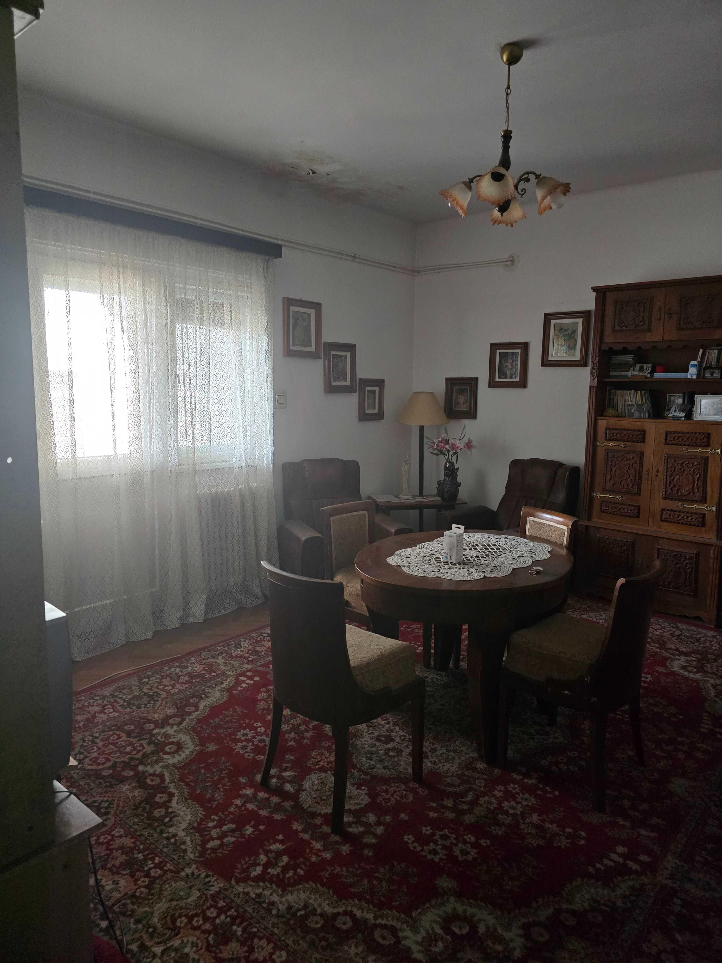 vânzare apartament în casă Ploiești - direct proprietar - imagine 1