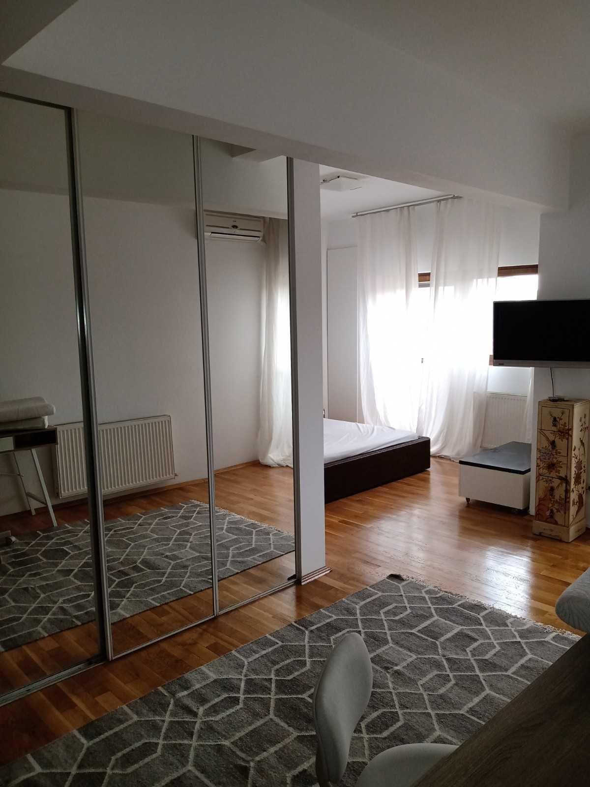 PROPRIETAR – Vând apartament tip Studio, 44 mp | Centrală proprie | 2 balcoane | Lift | Boxă | Complet mobilat și utilat | Gara de Nord – Basarab