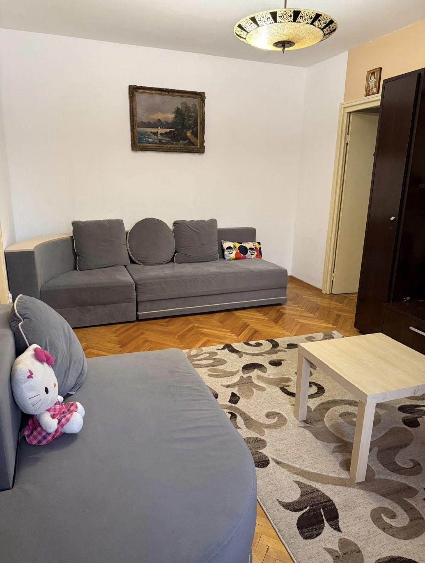 Proprietar vand apartament 3 camere in cartierul Pajura Metrou Jiului - imagine 1