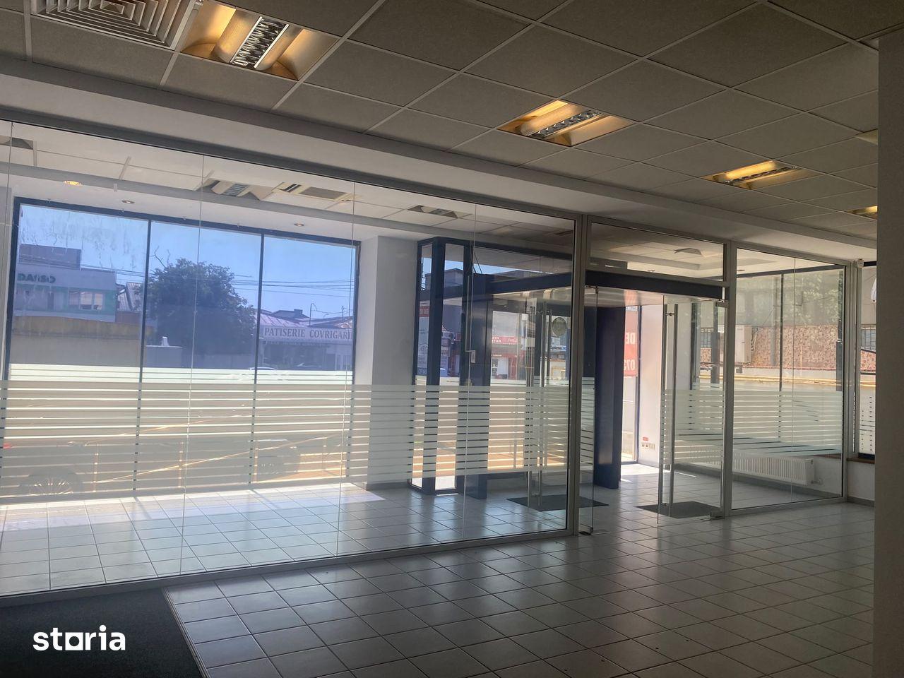 Vizibilitate maxima la strada!Spatiu comercial 164mp-Sos Chitilei nr88 - imagine 1