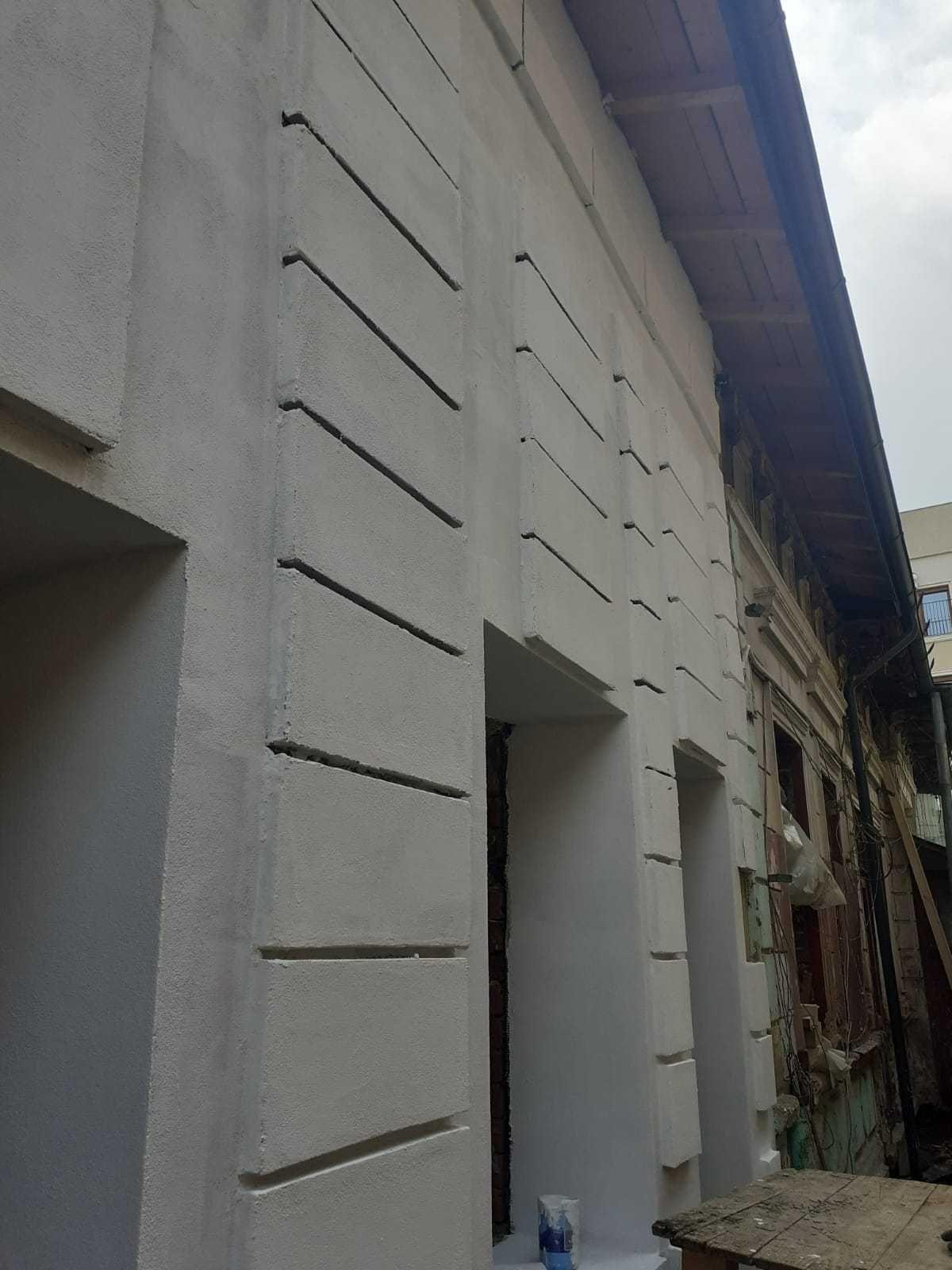 Casa de vânzare pe calea mosilor