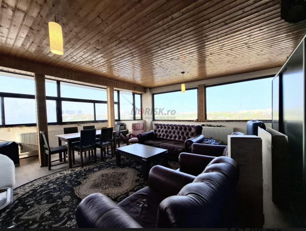 Duplex spectaculos de 217 mp cu vedere la lac și loc de parcare inclus