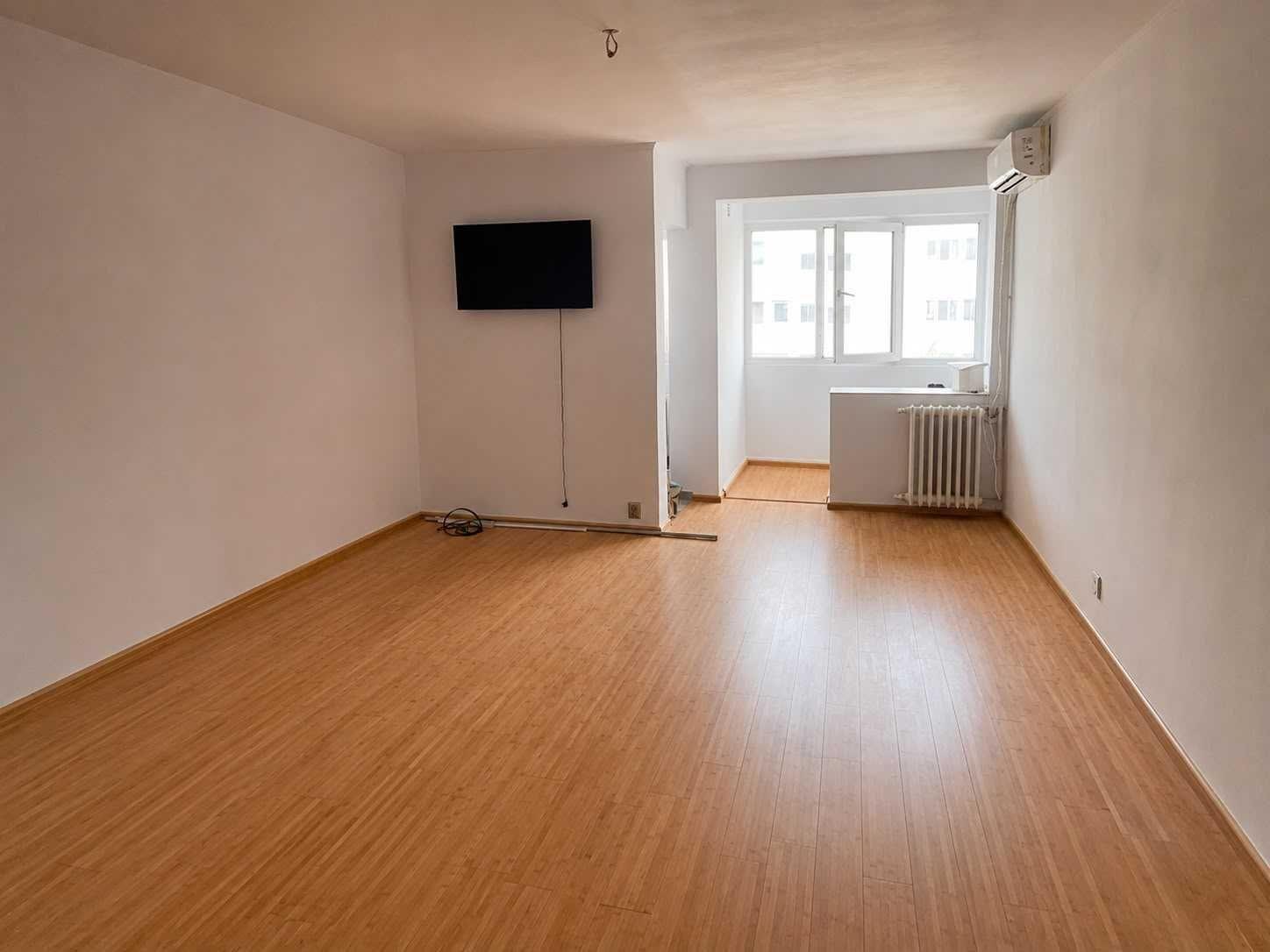 vând garsonieră în str. Aleea Barajul Bicaz București - imagine 1