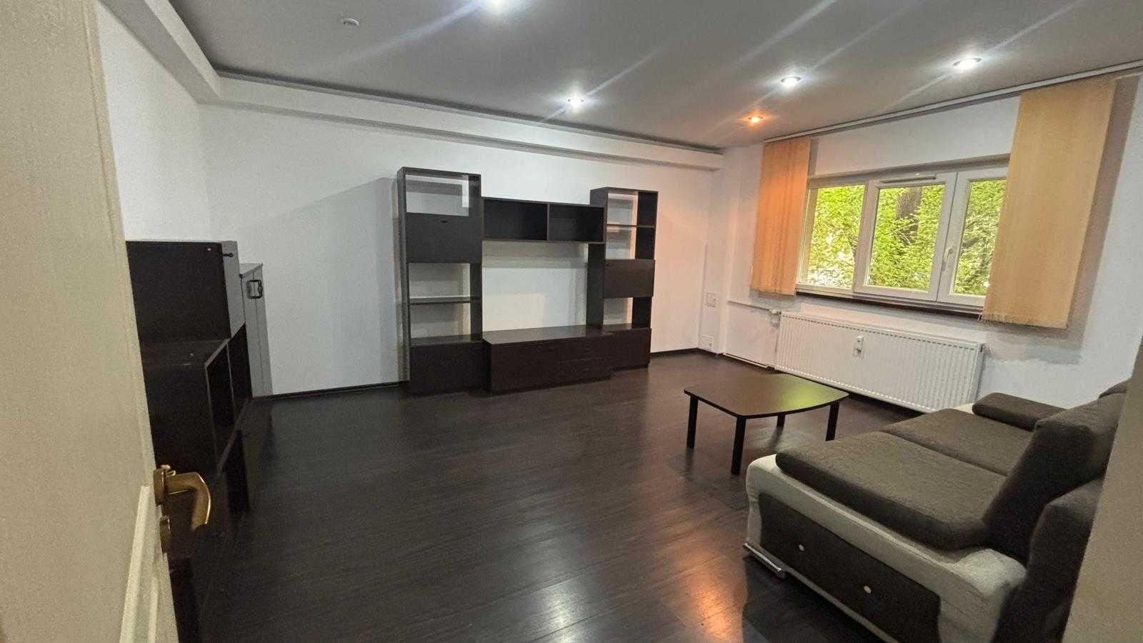Garsoniera vanzare  Decebal Piata Muncii - proprietar