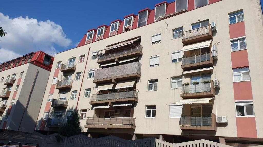 Apartament cu 2 camere, suprafață de 58,2 mp utili, ce include loc de parcare privat și boxă.