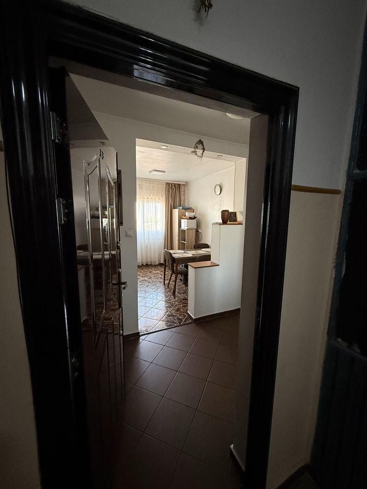 Apartament 3 camere ,Dristor