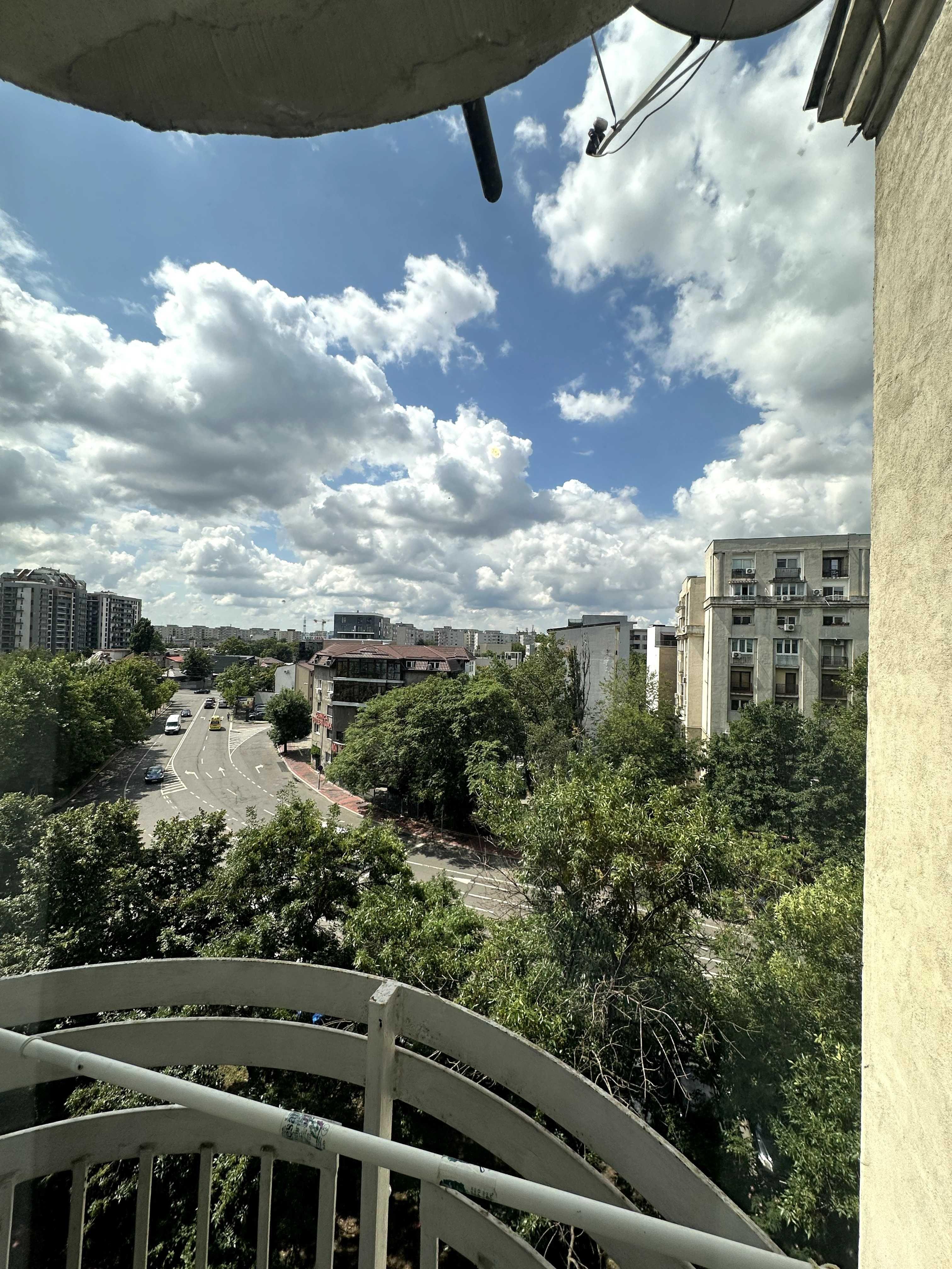 3 camere de inchiriat Piata Alba Iulia