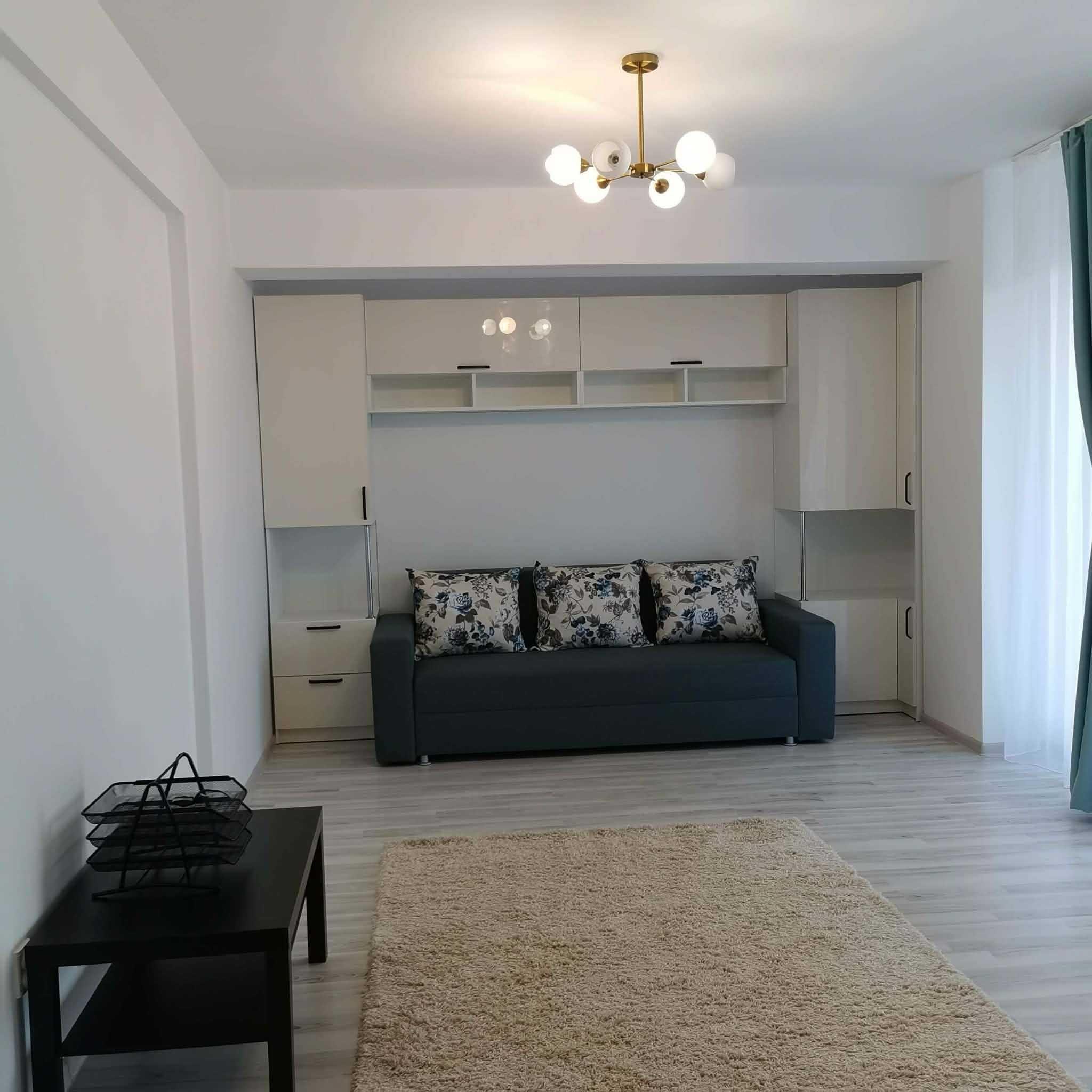 Vând garsonieră spațioasă de 50 mp – Mobilată, utilată - imagine 1
