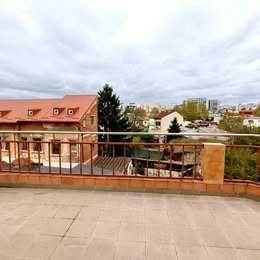 Spatiu birouri in vila Spl. Unirii, stradal  P+3 nivele