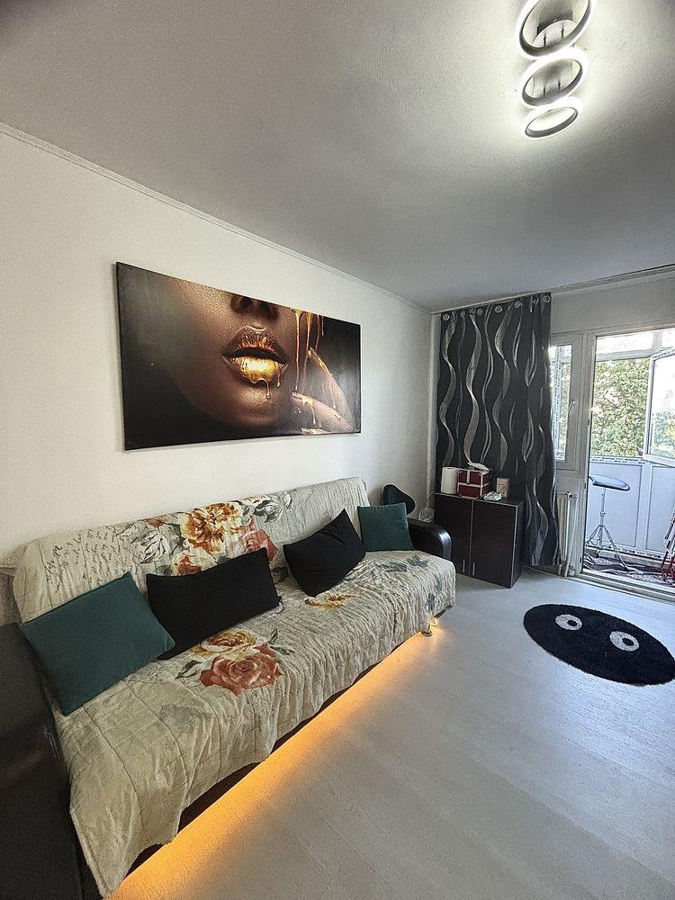 Apartament 2 camere balcon centrala