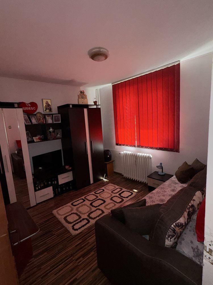 Apartament 3 camere - imagine 1