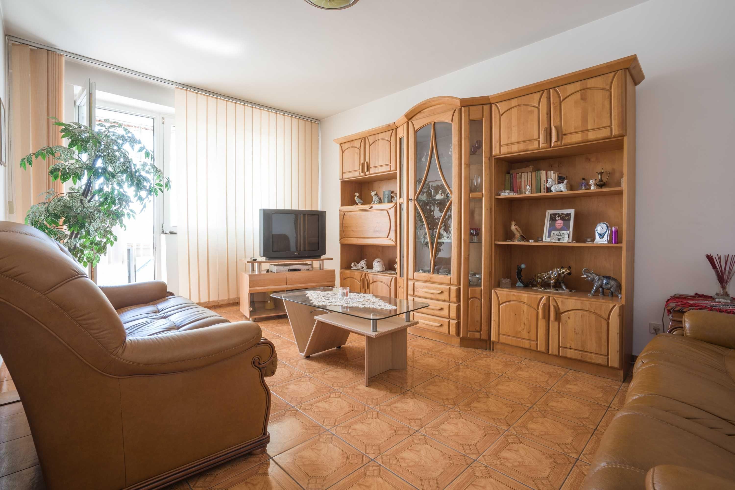 Apartament 3 camere 72 mp, foarte aproape de Calea Rahovei (intersectie Sos. Alexandriei cu Margeanului) – bloc reabilitat – direct proprietar - imagine 1