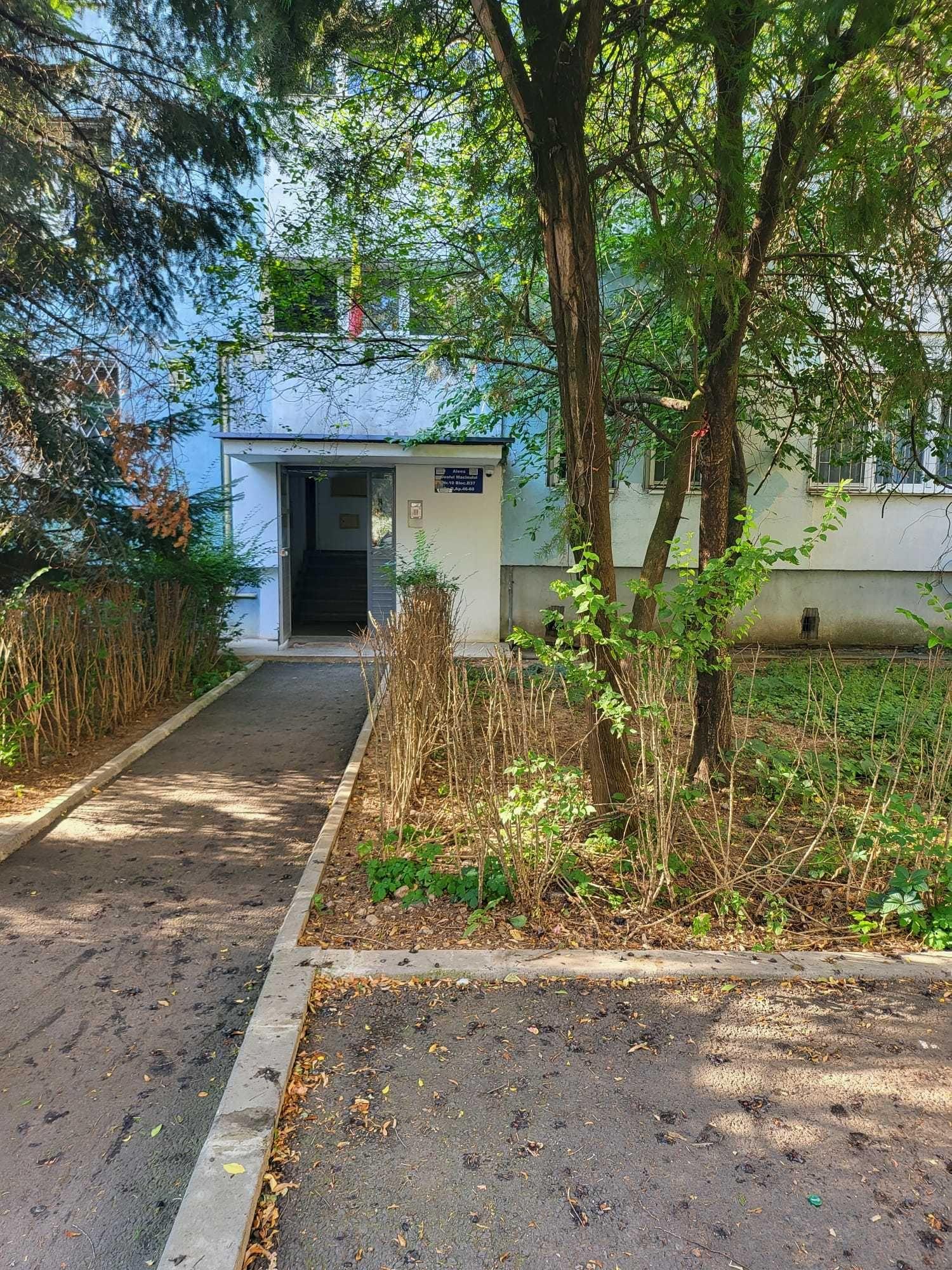 Apartament 2 Camere Decomandate  Drumul Taberei