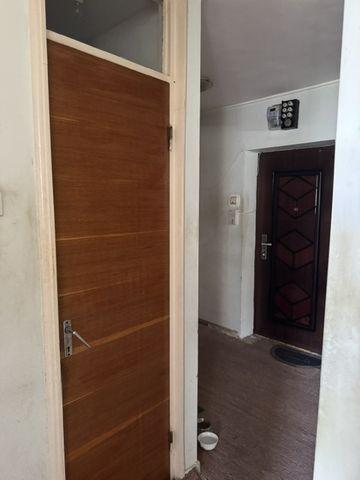 Particular, vând apt 3 camere în centrul Măgurele