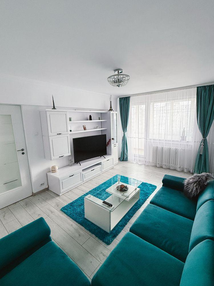 Inchiriez ap 3 camere  Metrou Gorjului 84metri
