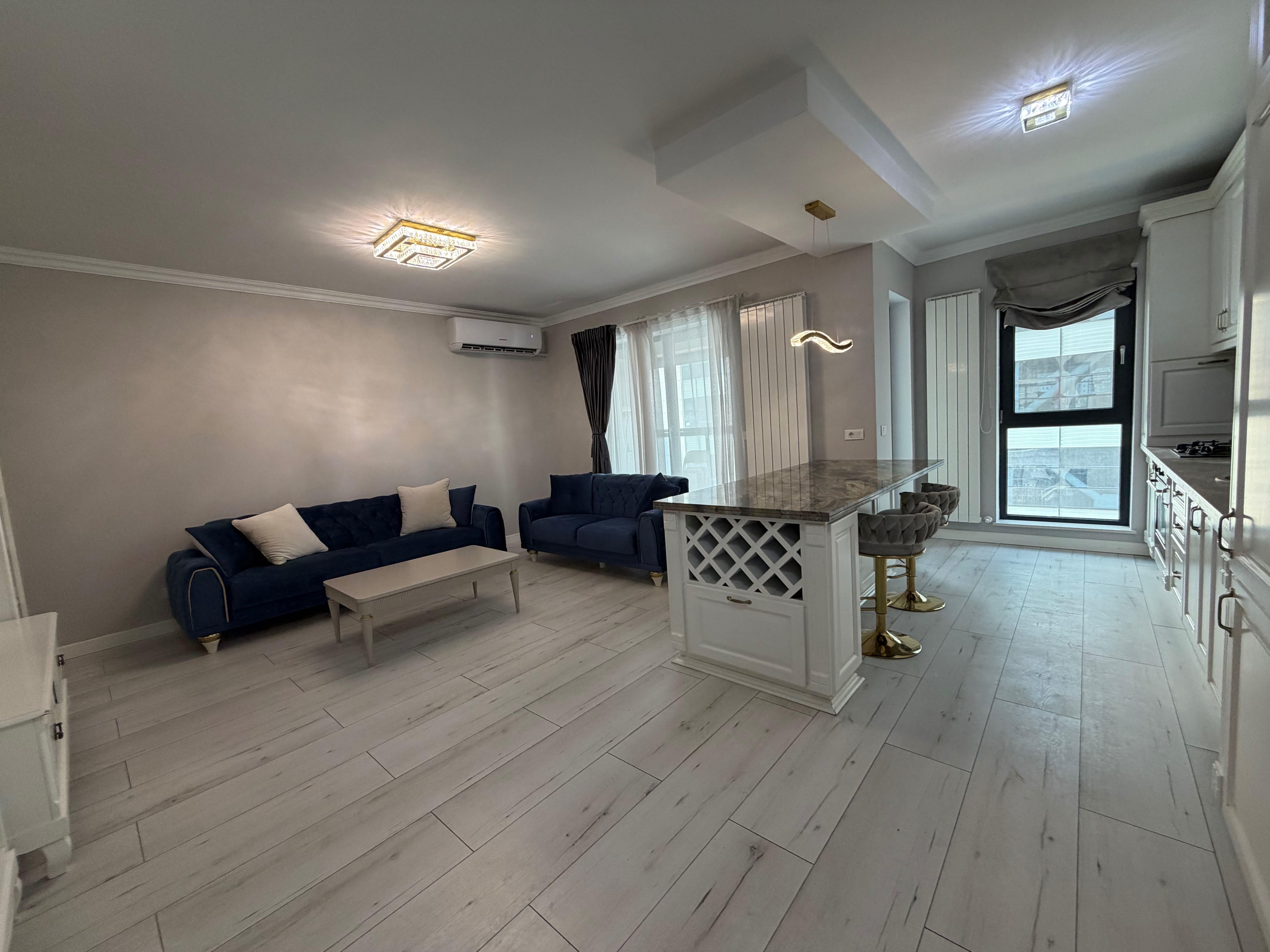 Inchiriez apartament 3 camere Exigent Plaza - imagine 1