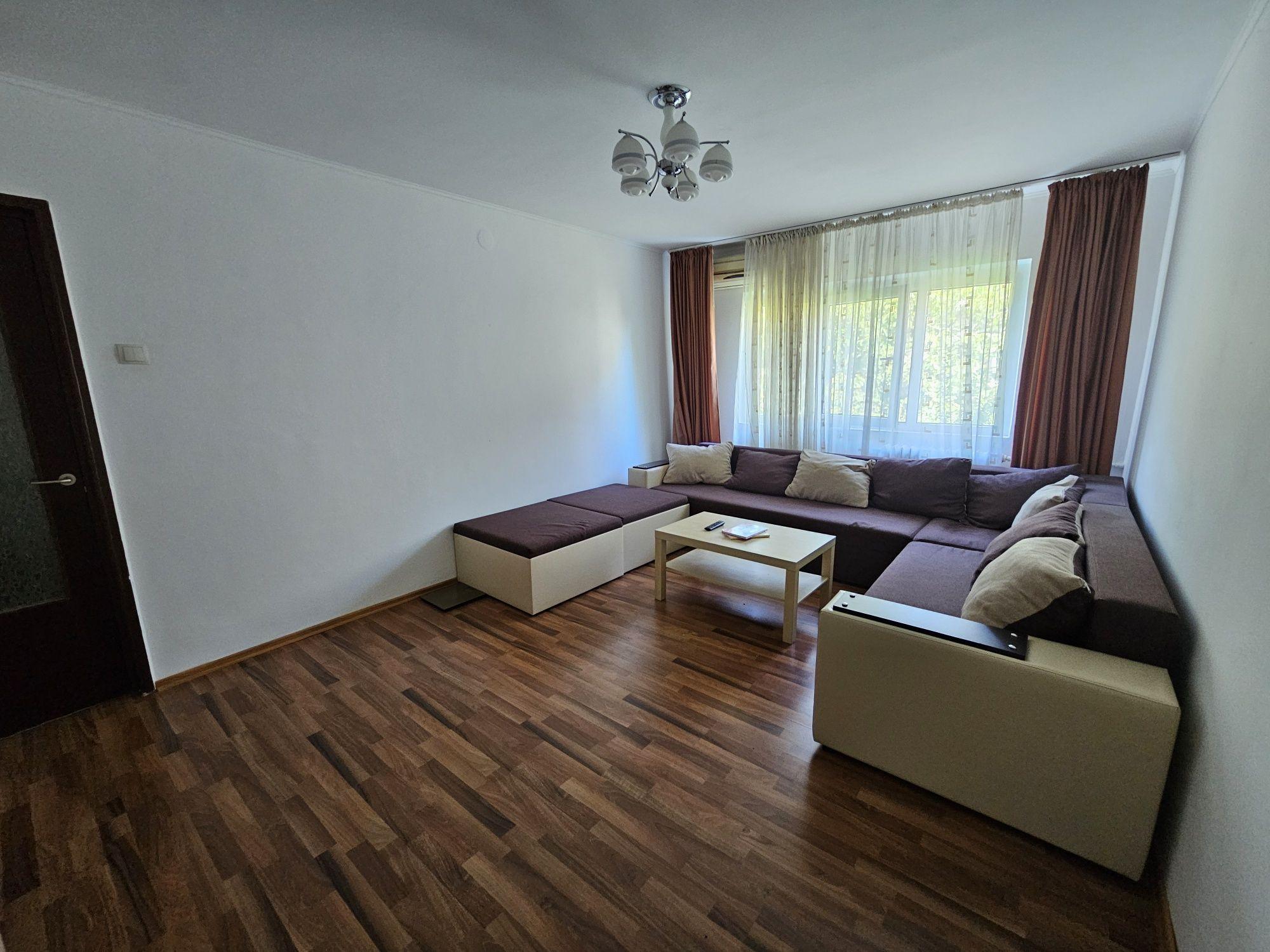 Apartament de inchiriat