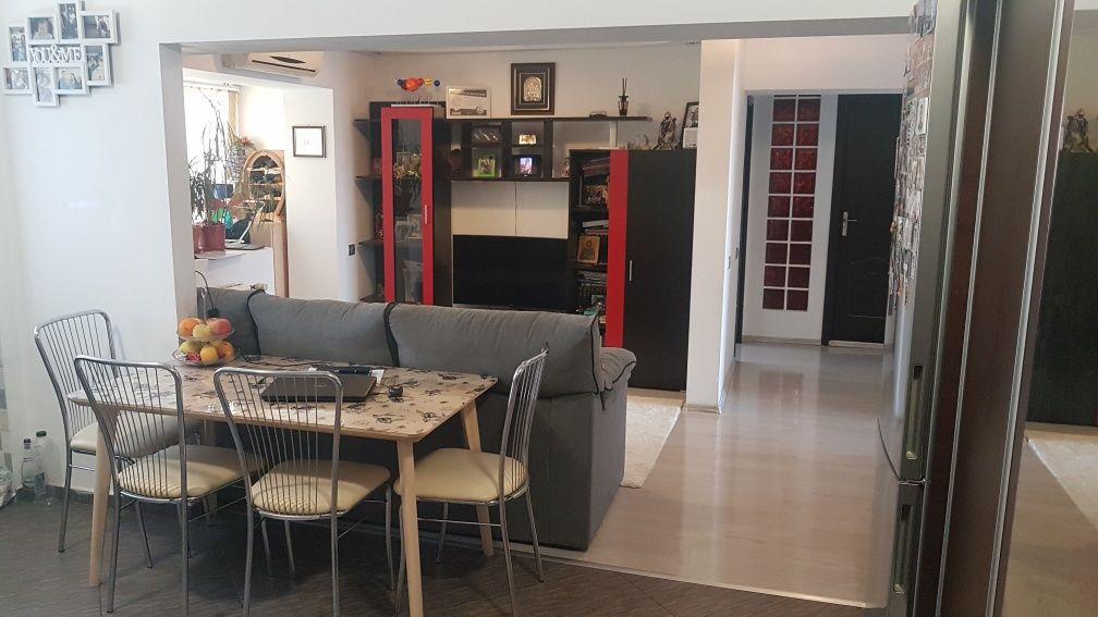 Crangasi proprietar inchiriez apartament 4 camere decomandat - imagine 1