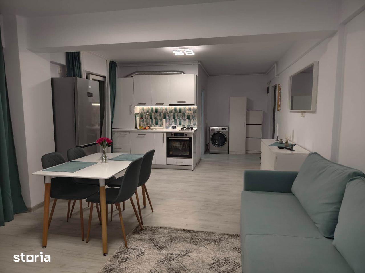 Apartament 2 camere, mobilat, la parter