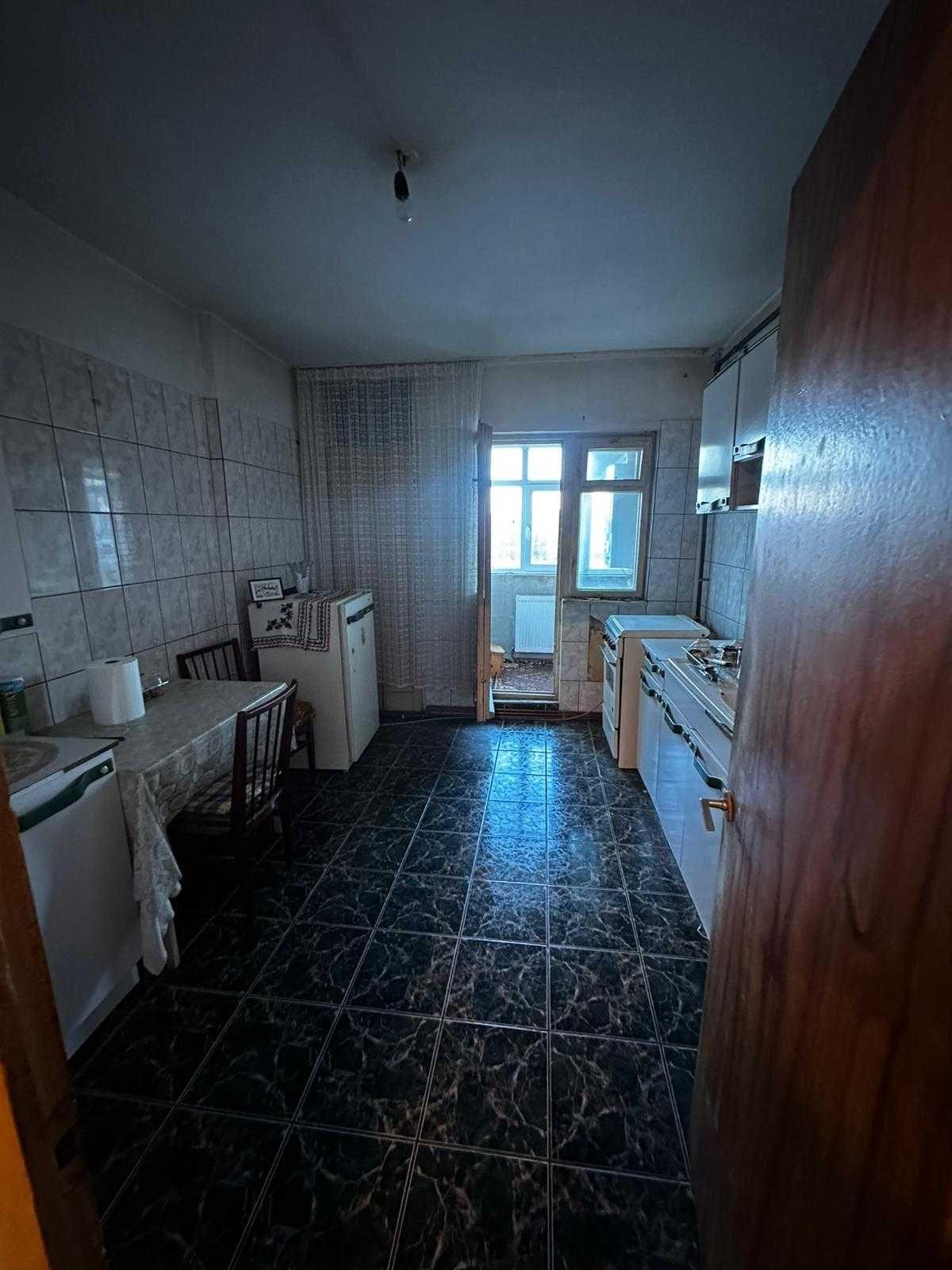 Apartament cu 3 camere in Tudor Vladimirescu - imagine 1